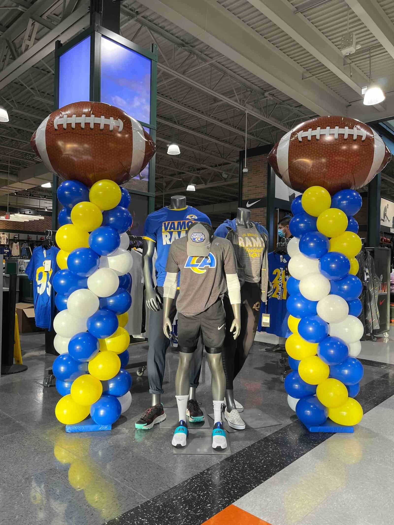 Football Balloon Columns for sporting event in la