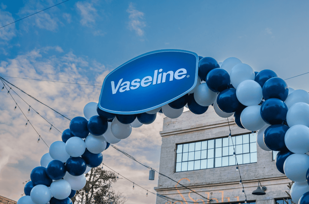 Balloon arch for events